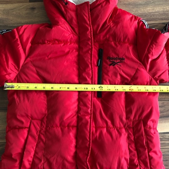 BNWT Reebok puffer jacket - Picture 11 of 14